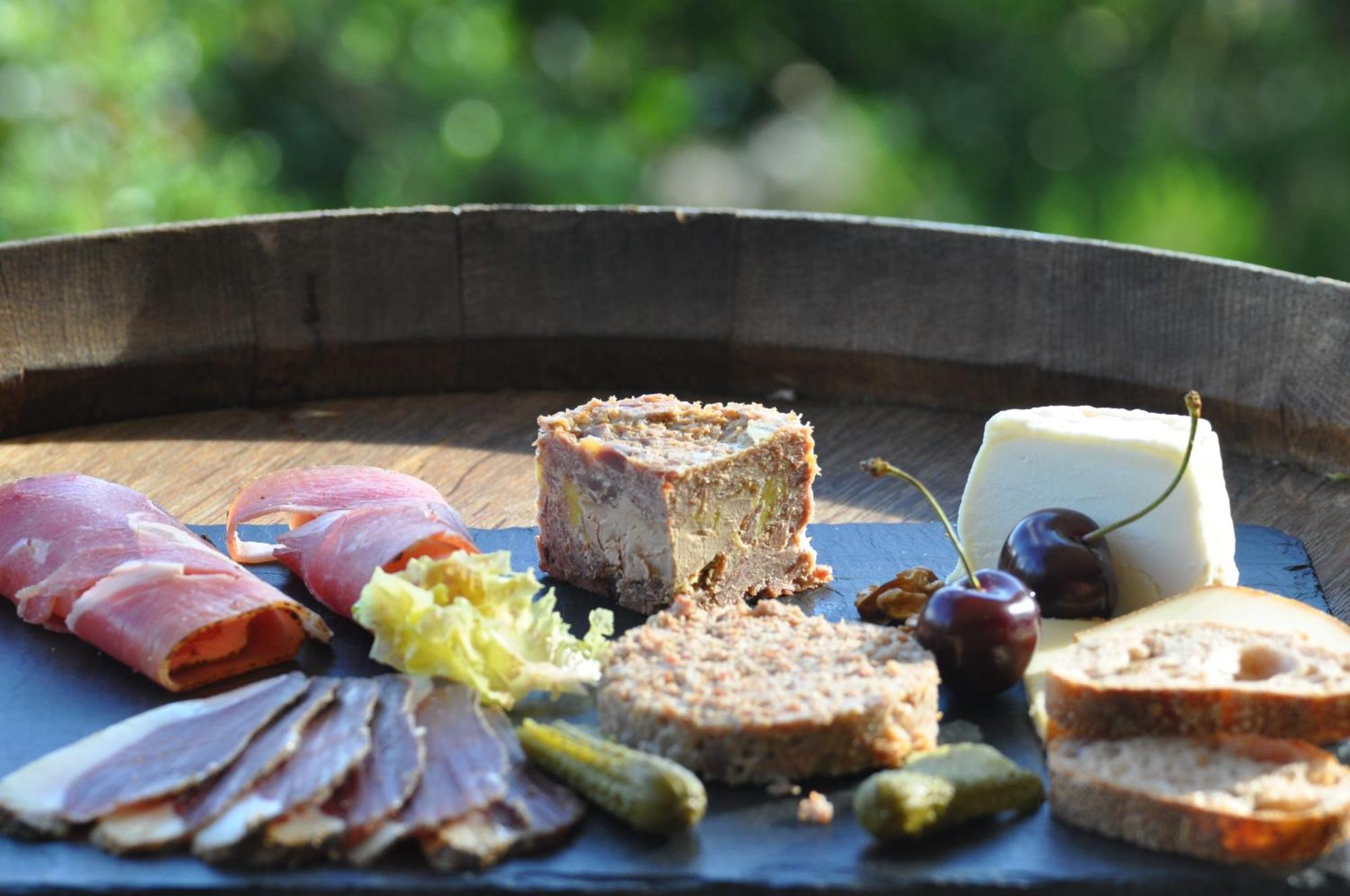 Mauzac-et-Grand-Castang Le Lion D'Or En Perigord B&B 외부 사진