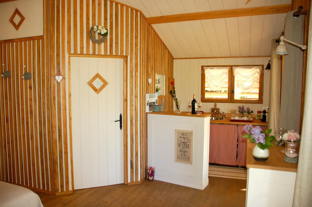 Mauzac-et-Grand-Castang Le Lion D'Or En Perigord B&B 외부 사진
